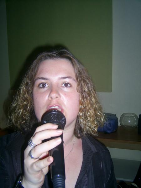 Stef avec son ami micro...